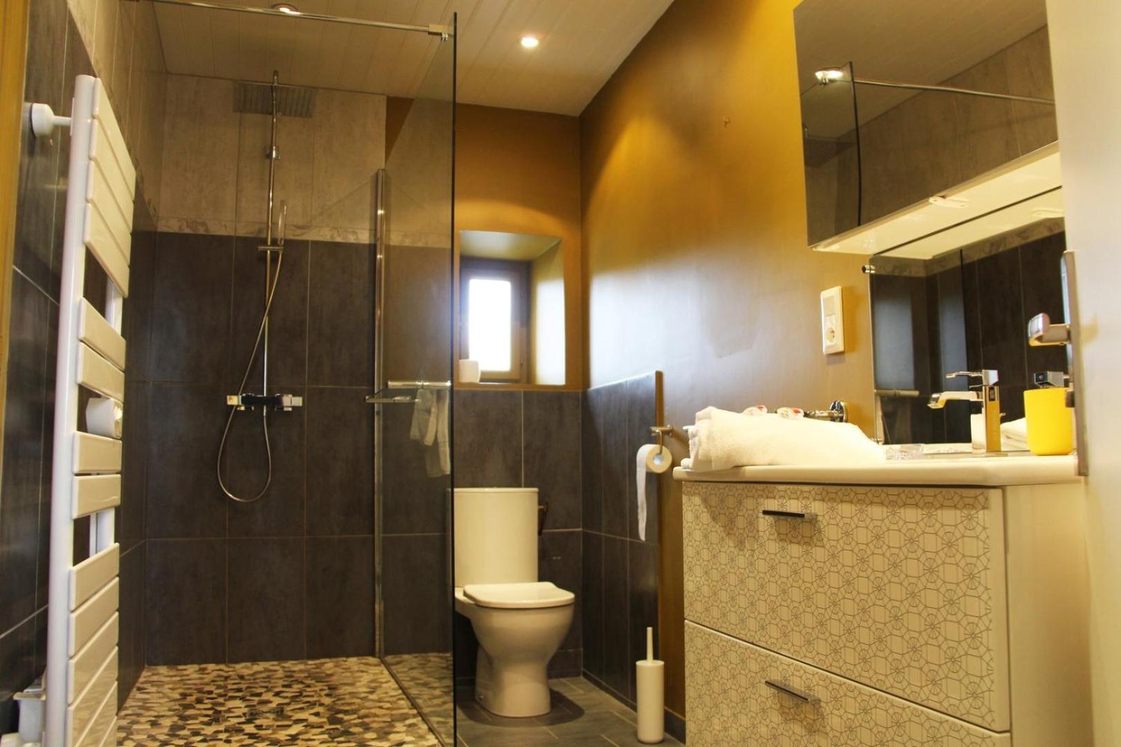 Apartamento Henri IV - Parking Included - Self Check-In Chartres Exterior foto